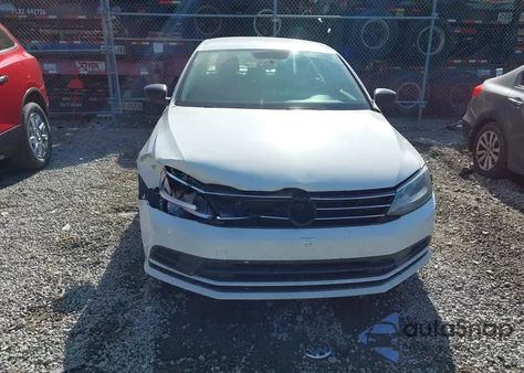 2015 Volkswagen Jetta 1.8T Se z USA, uszkodzony, nr VIN 3VWD17AJ2FM352417